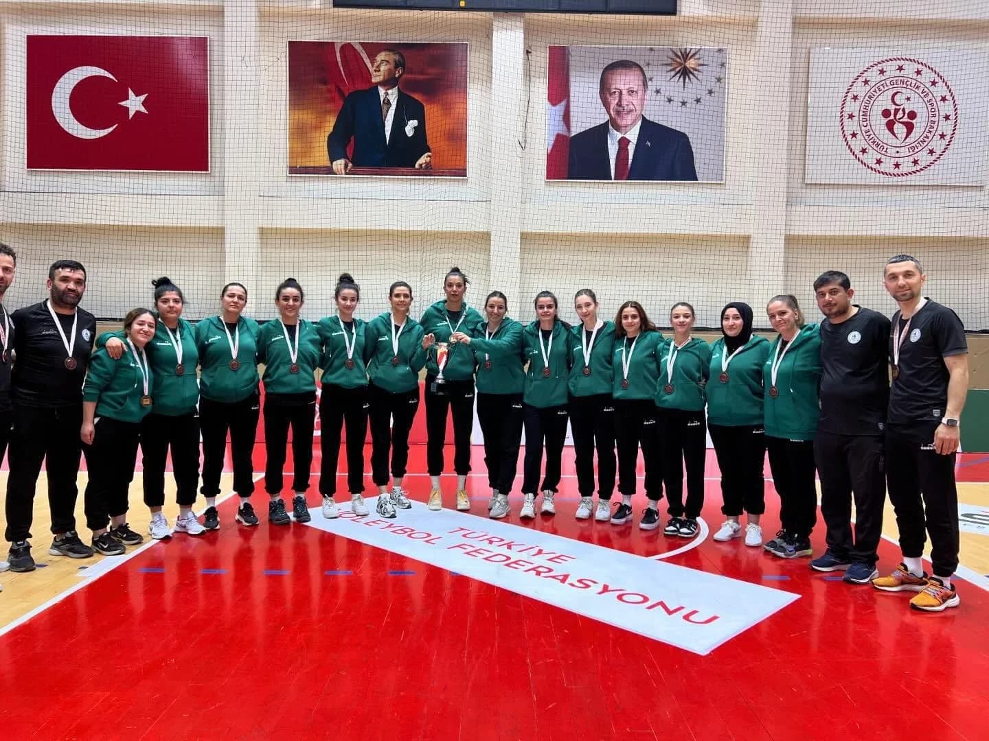 Denizli Gençlik ve Spor İl Müdürlüğü Ömer İlman’na ziyaret