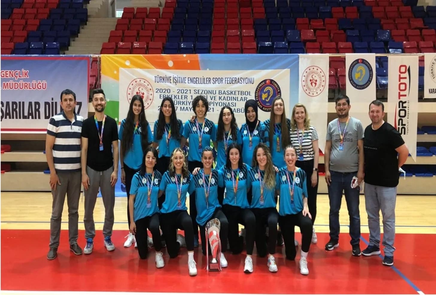 Basketbol — kulüp arşivinden bir kare