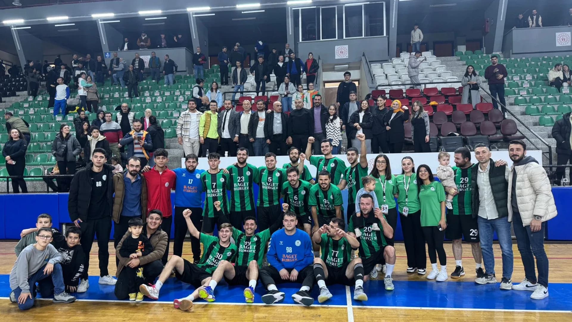Tüm hentbol severleri maçı izlemeye davet ediyoruz.